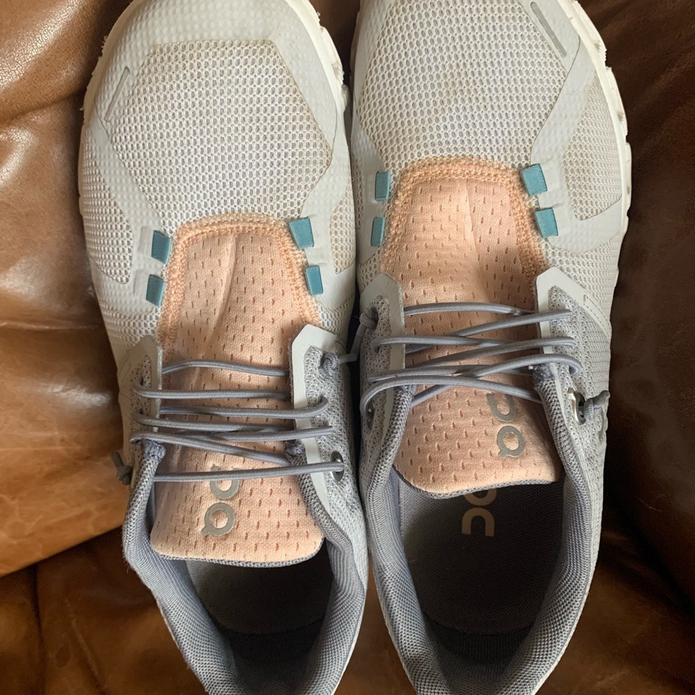 On Cloud Running shoes Cloud 5 Push Women’s size 6.5 gray peach - Picture 2 of 9